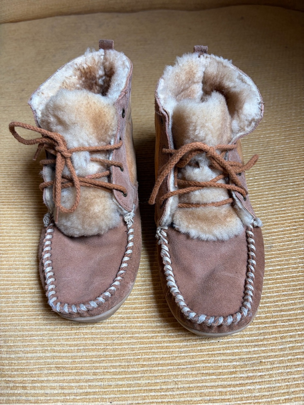 Orvis Moccasin Bootie Shearling Suede Indoor/Outdoor